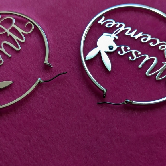 Playboy miss December earrings silver color hoop circle - Picture 3 of 6